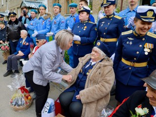 Легендарную летчицу Галину Брок-Бельцову поздравили с Днем Победы