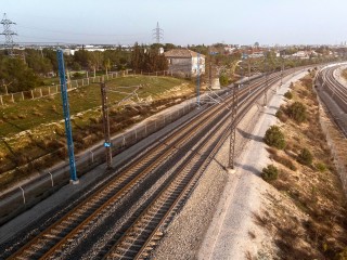 Железнодорожный переезд в деревне Алексино под Истрой отремонтируют к середине июня