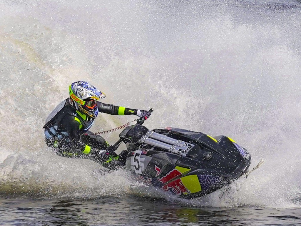 Всероссийский фестиваль аквабайков Dubna Jet соберет в Дубне сотни человек