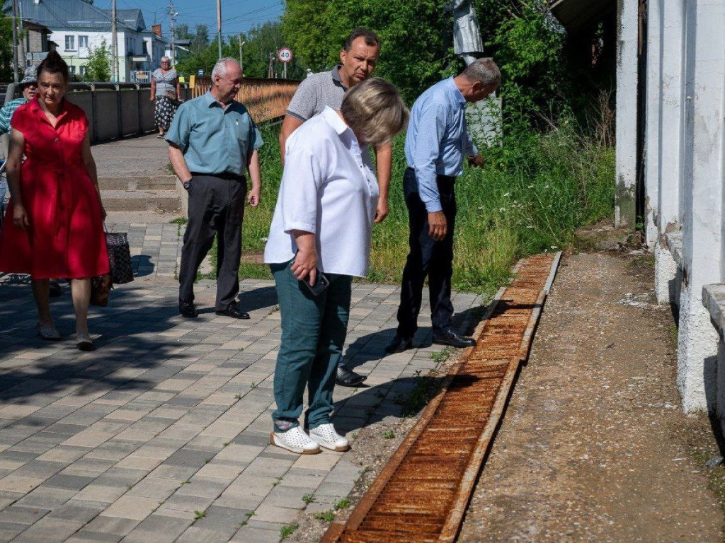 Жителям Вербилок предложили написать обращение по поводу обустройства тротуара