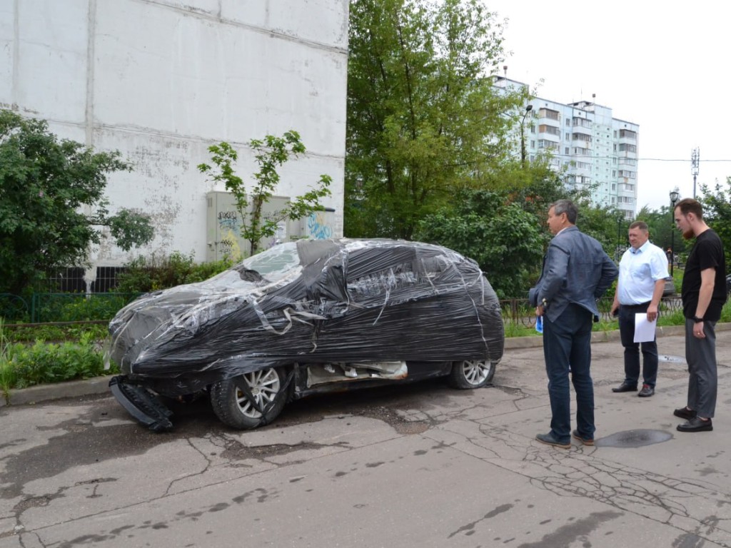 Бесхозные автомобили в Краснознаменске планируют отправить на спецстоянку |  REGIONS.RU / Краснознаменск