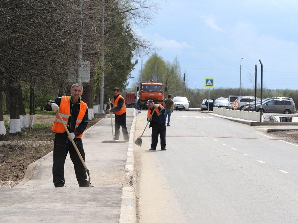 Дорожные службы отремонтировали во Фрязине знаки и перильное ограждение