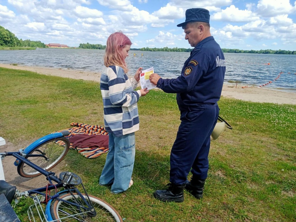 Чтобы отдых не обернулся госпитализаций: шатурские спасатели напомнили правила купания в жару