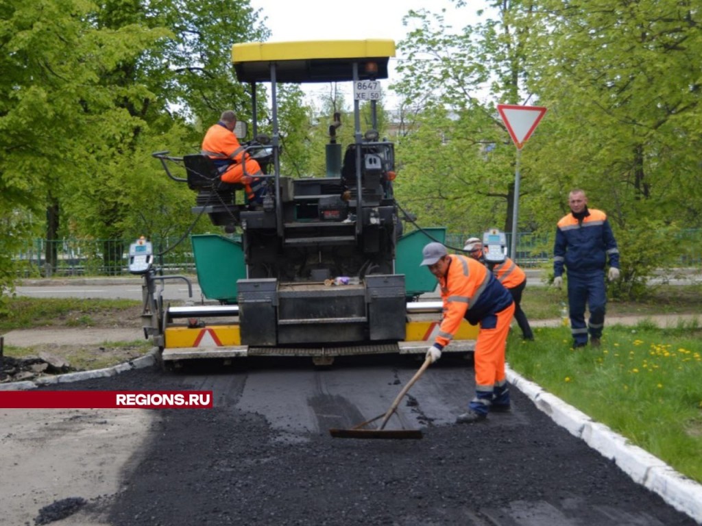 Ямочный ремонт выполнили во дворах на улицах Жарова, Энергетиков и Школьной