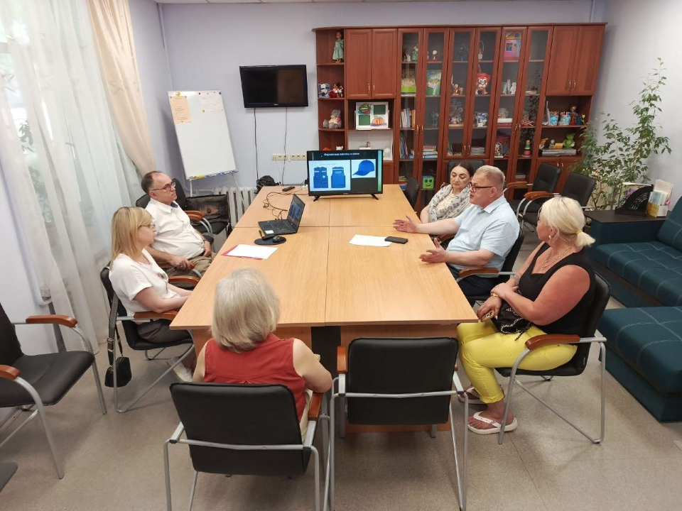 Депутат Мособлдумы узнал нужды психологов-добровольцев