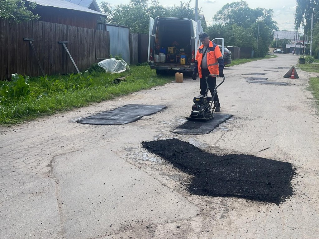 В квартале Абрамцево в Балашихе починили дорожное покрытие | REGIONS.RU /  Балашиха