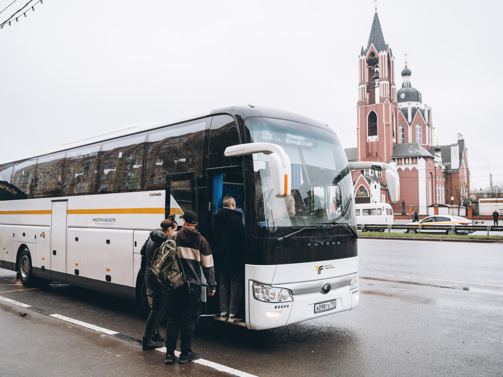 Новые автобусы с климат-контролем и USB-розетками вышли на щелковские линии  | REGIONS.RU / Щелково