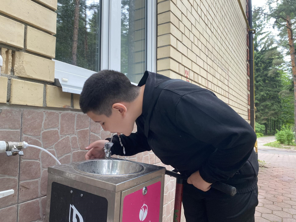 В парке «Елочки» установили фонтанчики с питьевой водой