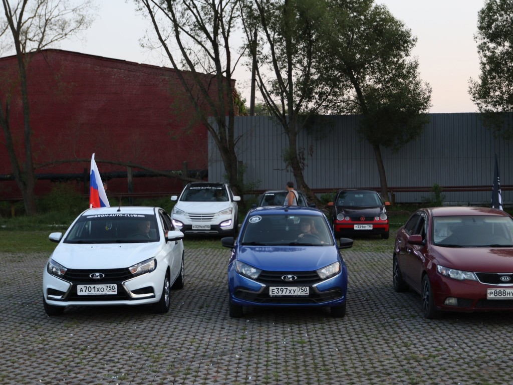 В Бронницах ко дню России устроят автомобильный перформанс