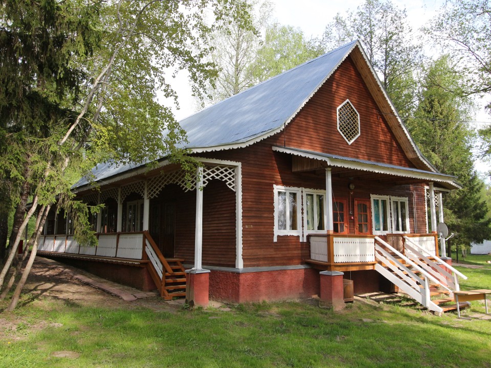 Где выгодно купить, продать или арендовать дачу и загородный дом в Московской области