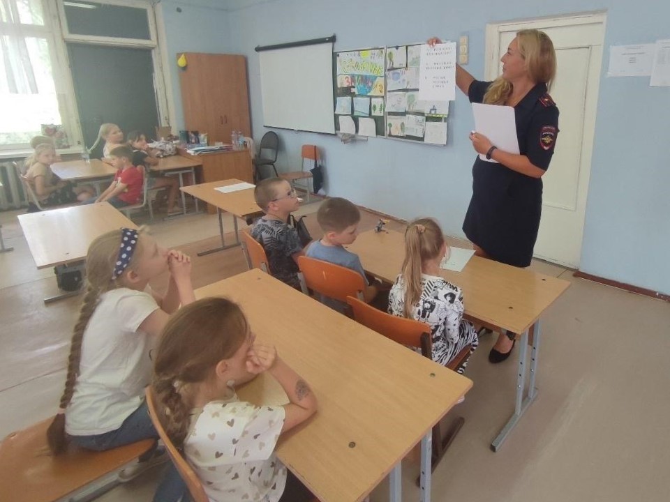 Школьники из Орехово-Зуева вспомнили правила поведения рядом с железной дорогой
