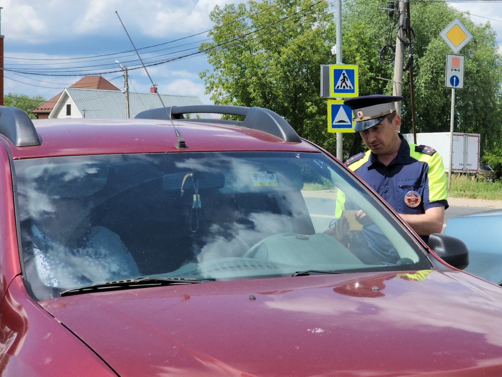 Водителей округа проверяют на трезвость | REGIONS.RU / Серебряные Пруды