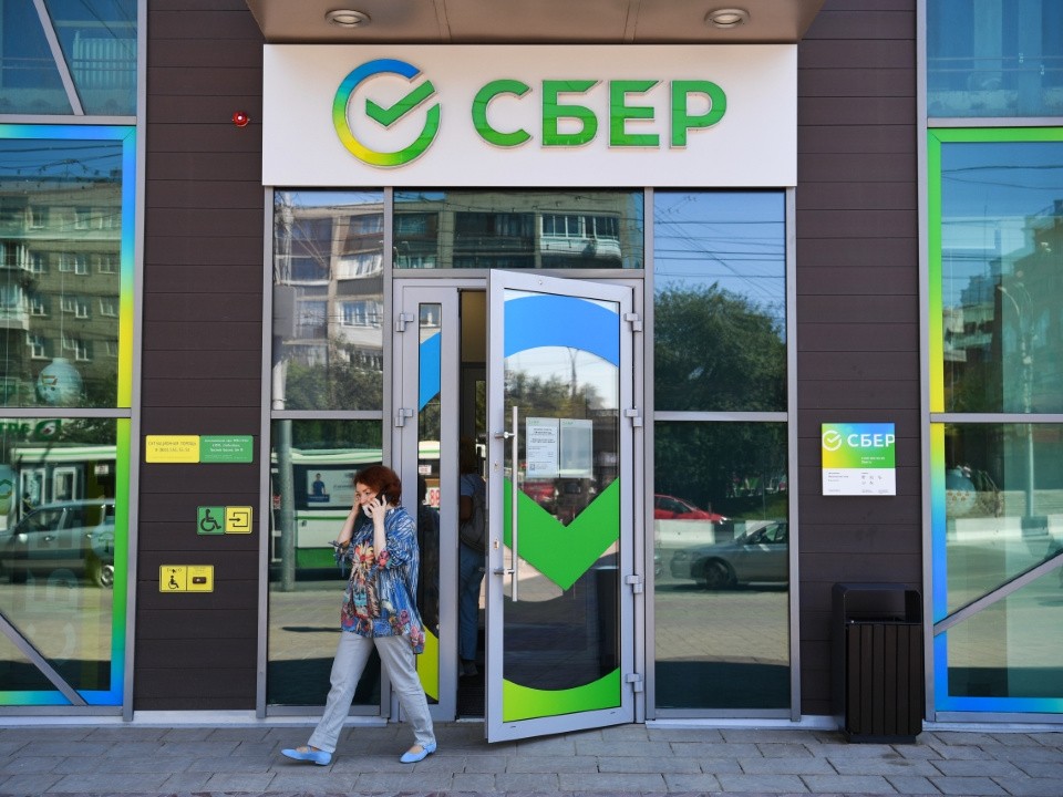 Сбербанк не заметил повышения спроса на валюту