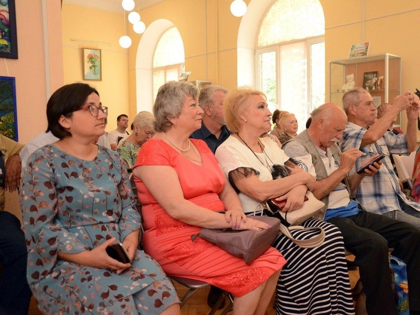 Лучшие литераторы Подмосковья обменялись идеями с «собратьями по перу» в Воскресенске