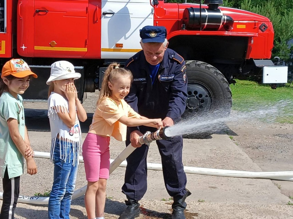 В школьных лагерях в Кашире детям напоминают о пожарной безопасности |  REGIONS.RU / Кашира