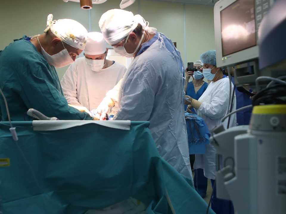 В Москве врачи спасли девушку с пятью тромбами и некрозом в мышцах