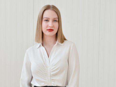 Выпускница из Наро-Фоминска сдала ЕГЭ по обществознанию на высший балл