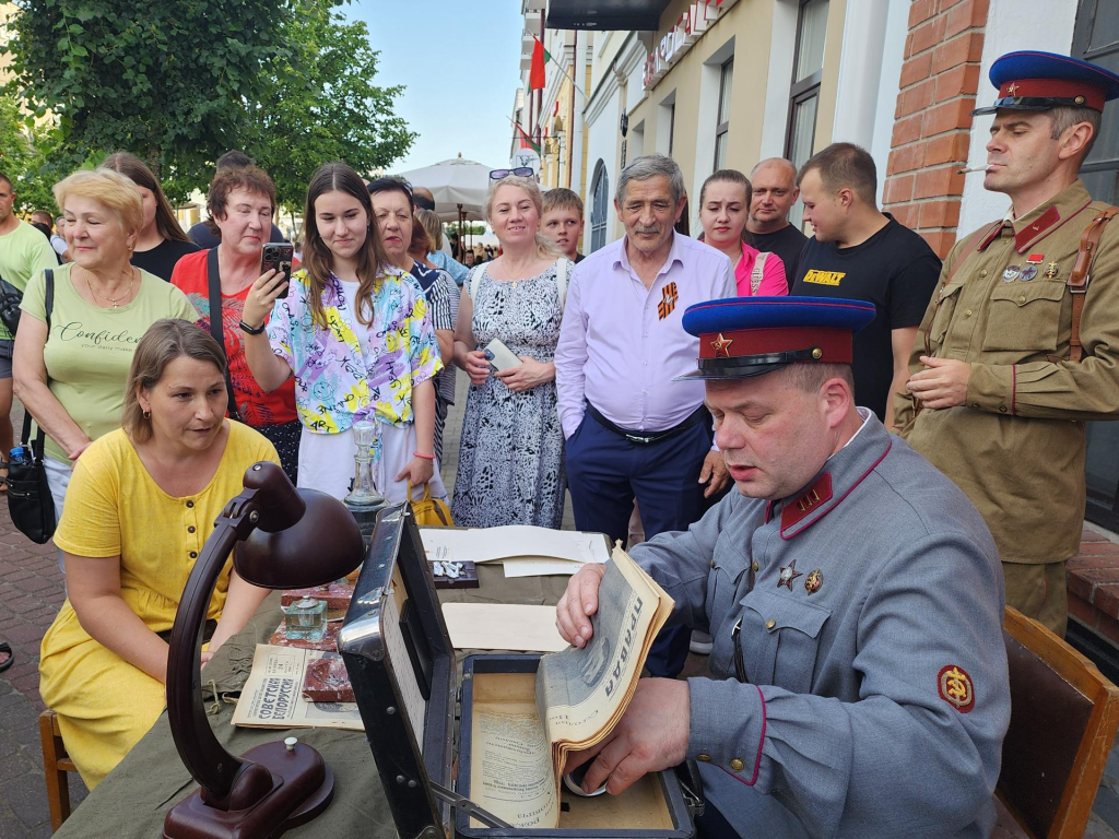 Красногорцы приняли участие в военно-исторической реконструкции в Бресте |  REGIONS.RU / Красногорск