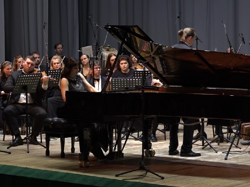 Королева русских пианистов Екатерина Мечетина закроет фестиваль «Белые ночи в Дубне»