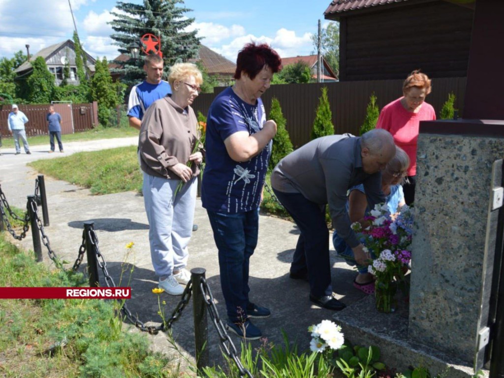 В деревне Дуреевской вспомнили поименно всех павших в годы войны |  REGIONS.RU / Шатура