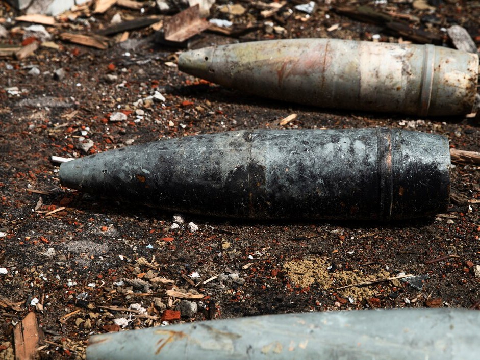 «Задрожали окна»: в микрорайоне Выстрел силовики уничтожили старые снаряды