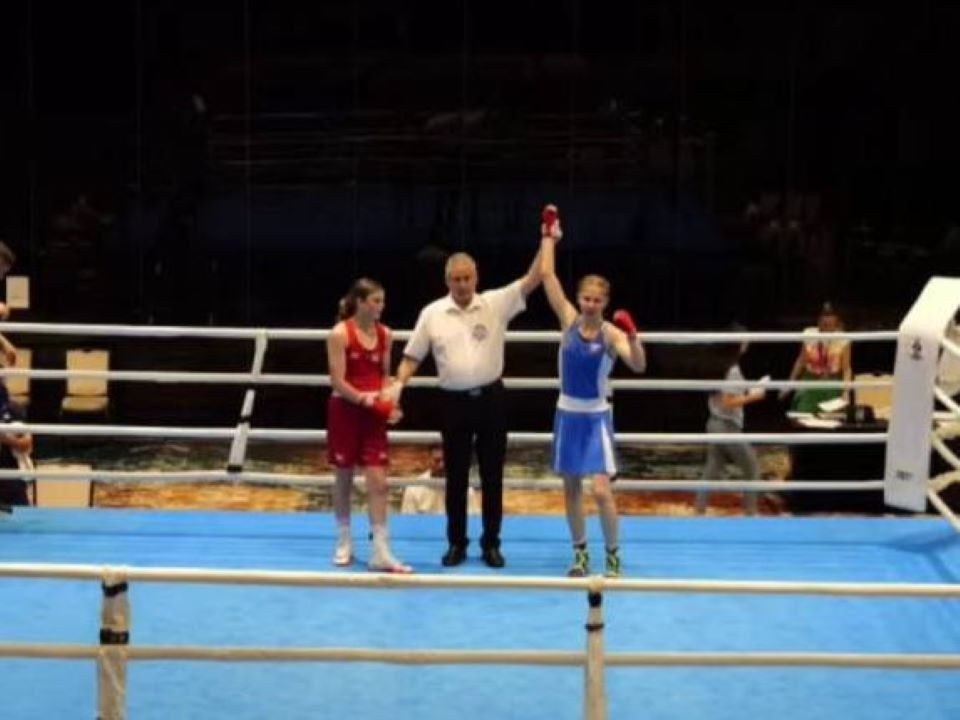 Спортсменка из Чехова вышла в полуфинал Первенства Европы по боксу