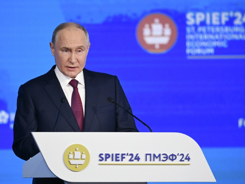 Путин: темпы роста экономики России обеспечиваются несырьевыми отраслями