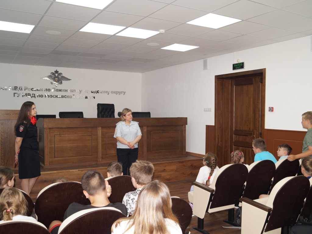 Юные жители Ленинского округа присоединились к акции «Безопасное лето»