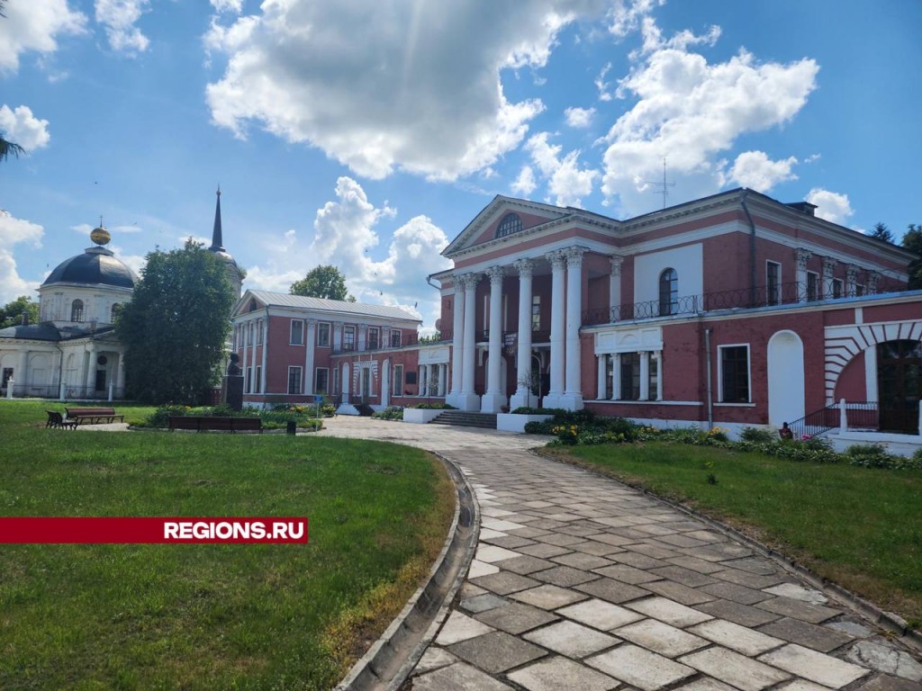 Памятник в центре города и имение жены: что связывает Пушкина с  Волоколамском | REGIONS.RU / Волоколамск