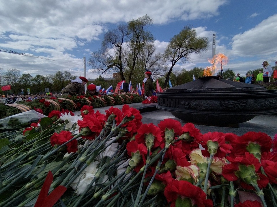 Ураган затушил Вечный огонь в Мытищах