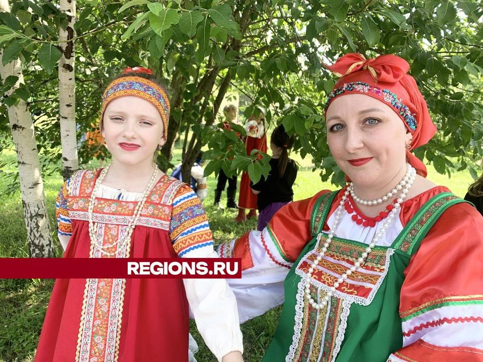 В Балашихе провели танцевальный флешмоб в честь Дня России