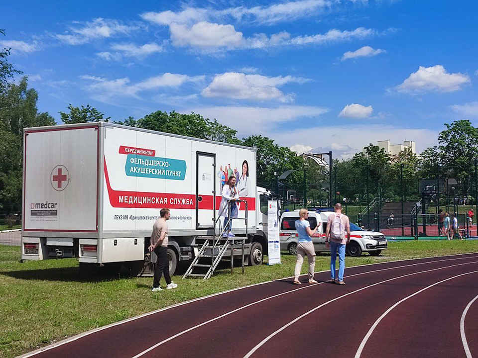 Дюжина человек проверила здоровье на футбольном фестивале в Одинцове