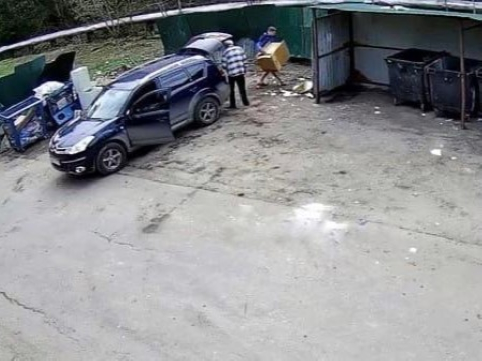 В Чехове чаще всех в регионе выбрасывают мусор из автомобиля