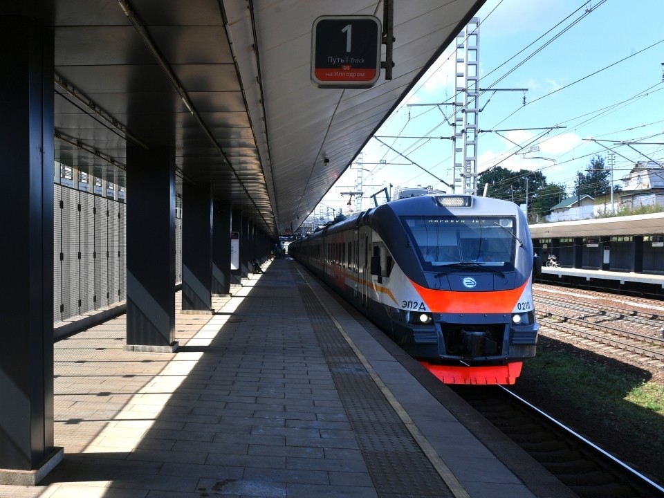 Московские вокзалы изменят в День России график движения пригородных поездов