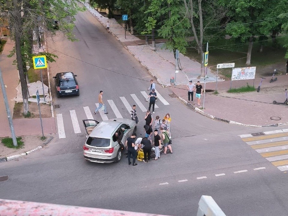 Сбит курьер на пешеходном переходе в Раменском