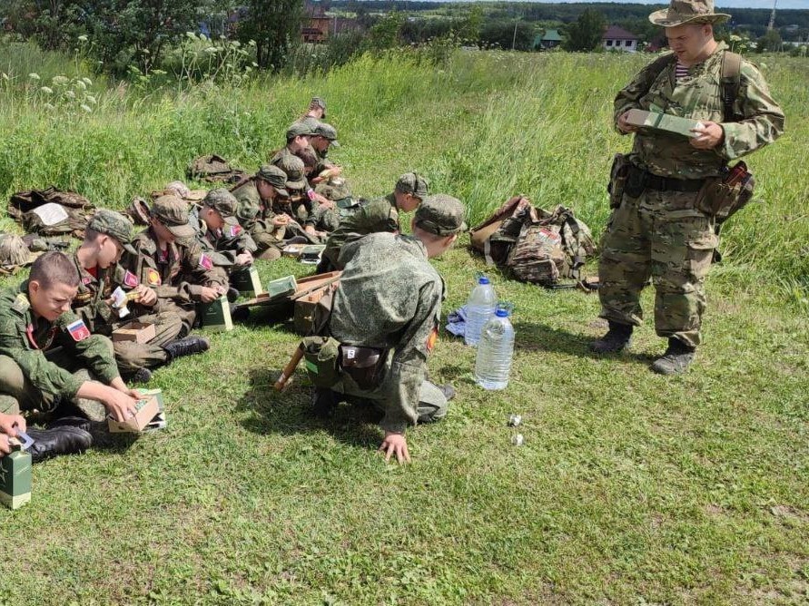 Юнармейцы Серпухова смогли отразить нападение противника из засады