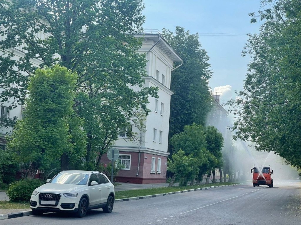 Во Фрязине наведут порядок на детских площадках и отремонтируют балконы на  улице Институтской | REGIONS.RU / Фрязино