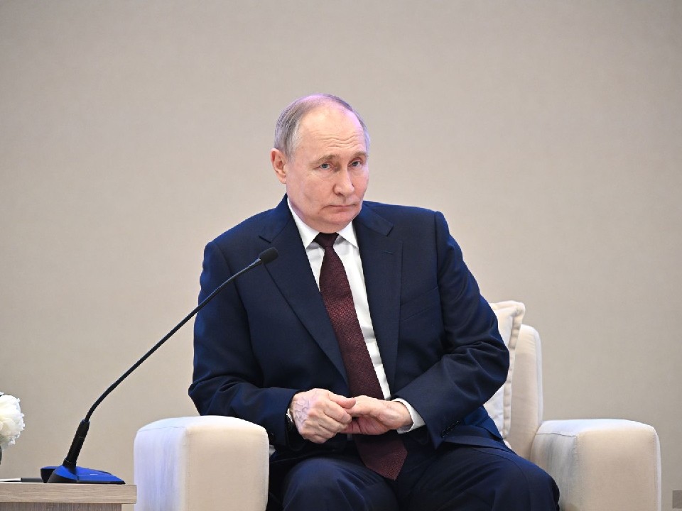 Путин приехал в Дубну с рабочим визитом на коллайдер NICA