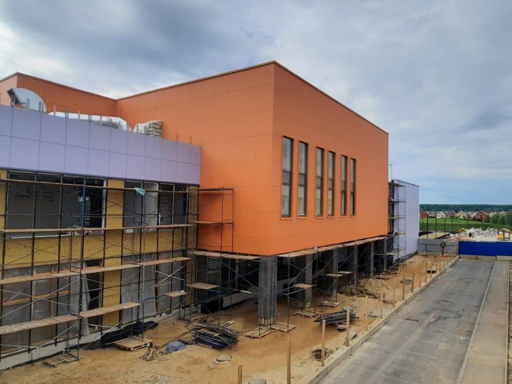 Строительство школы в Новом Ступине закончится в августе