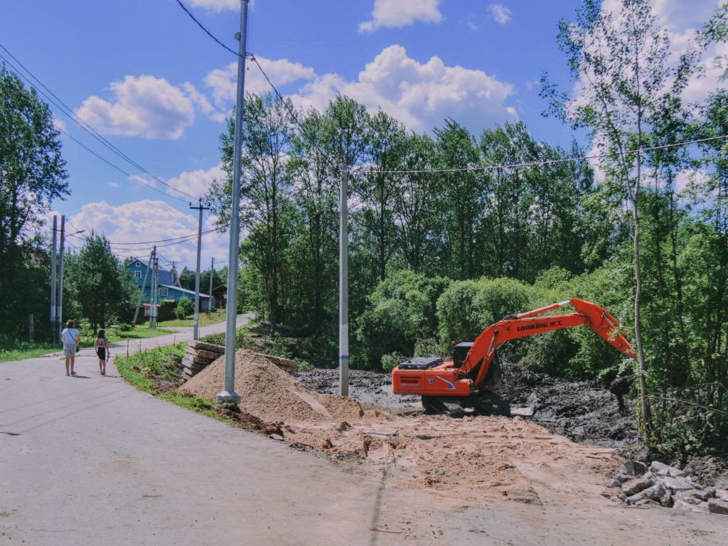 Дорожники приступили к капитальному ремонту моста в деревне Маврино