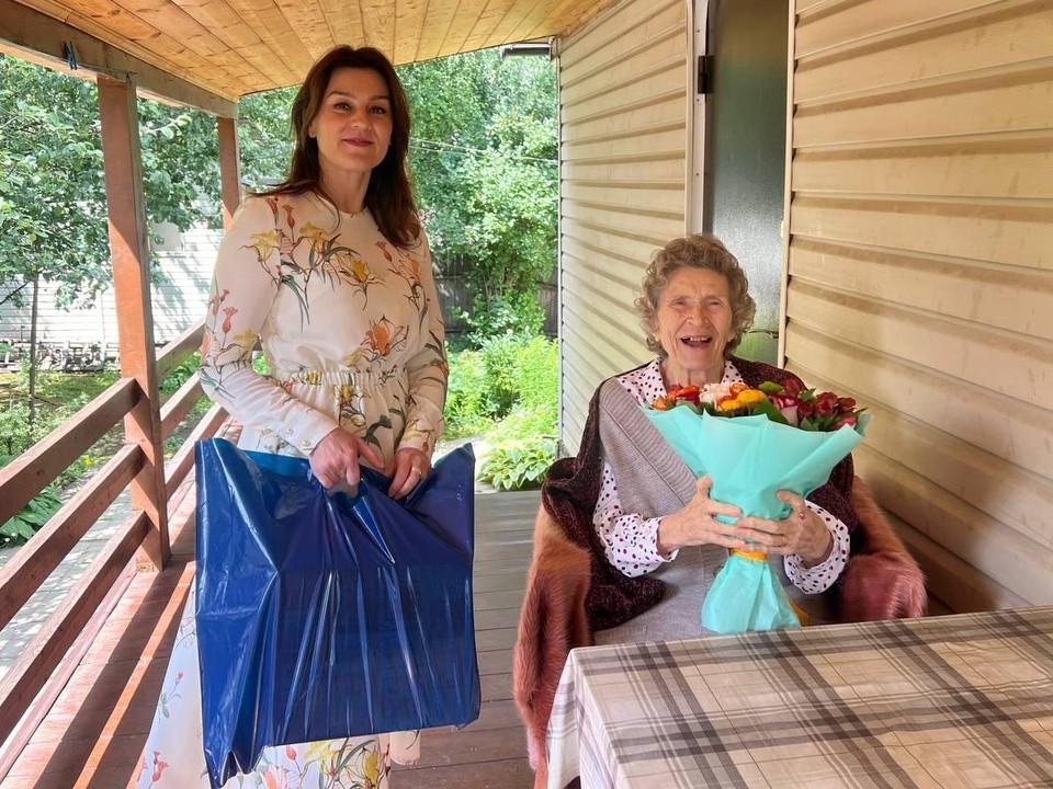 Фронтовая медсестра из Долгопрудного отметила свой 97-летний юбилей