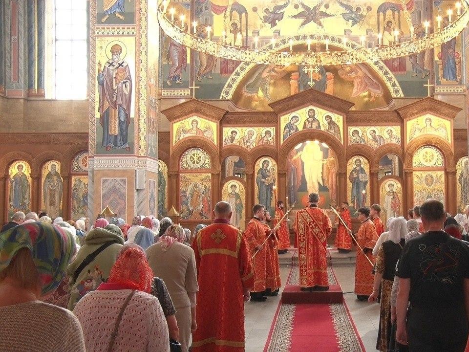 Епископ Балашихинский и Орехово-Зуевский Николай совершил Божественную литургию в Электростали