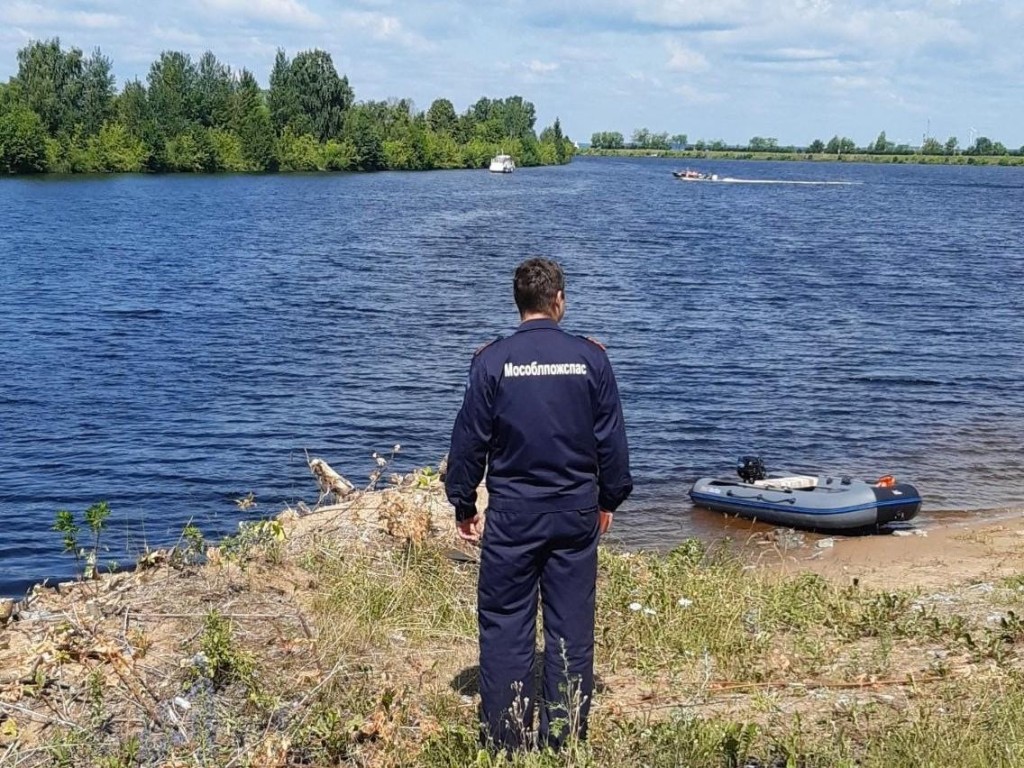 Любителям рыбалки с лодки перечислили правила поведения на водоемах Дубны