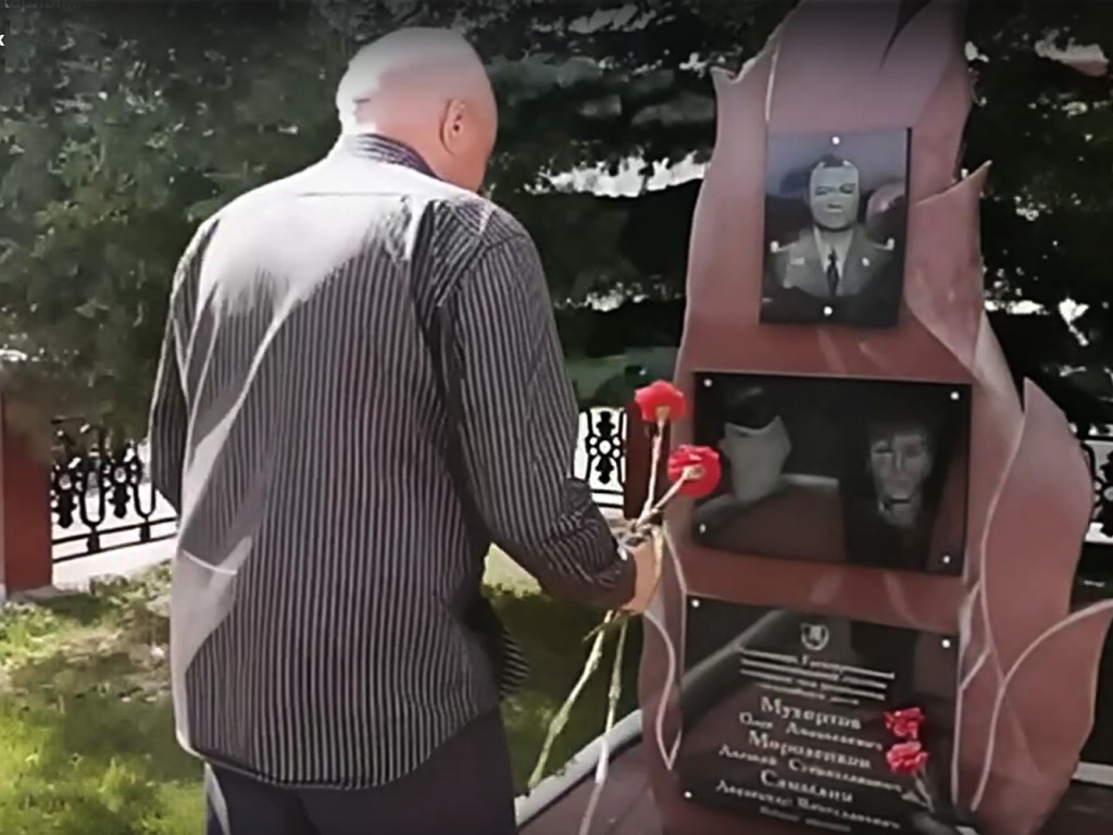 В Большом Серпухове почтили память погибших пожарных во время работы