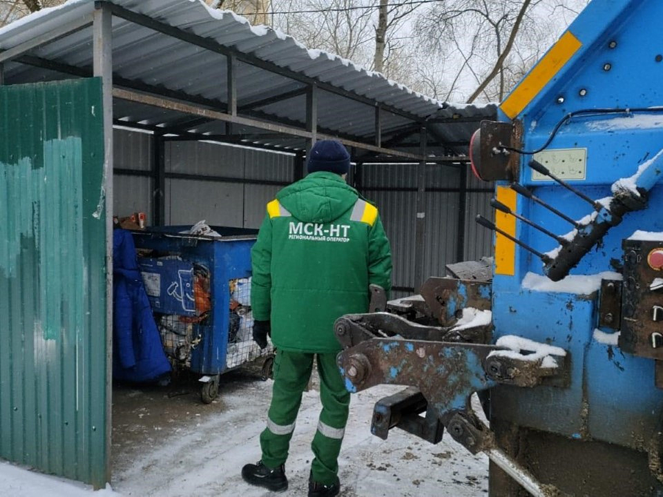 На контейнерных площадках в Чехове установят навесы и видеокамеры