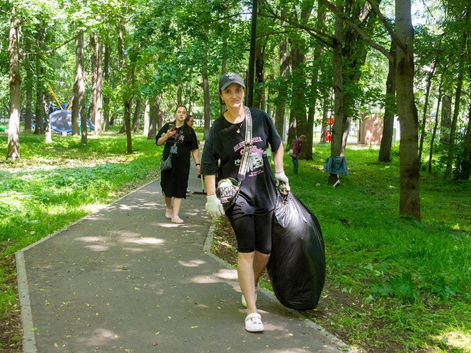 В Парке культуры и отдыха Лосино-Петровского стало чище и красивее ...