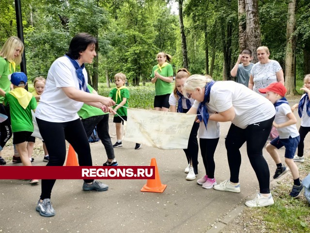 Дошколят пригласили в «Сказочное путешествие» в Центральном парке Щелкова