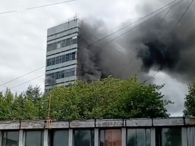 Губернатор отправил на место пожара во Фрязине и.о. начальника подмосковного МЧС