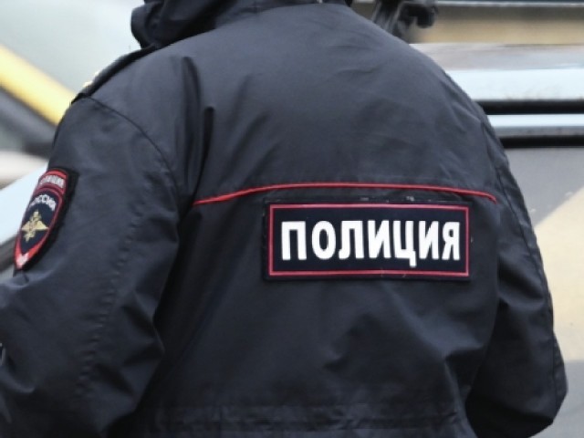 Полицейские задержали мужчину, избившего жену на глазах прохожих в Красногорске