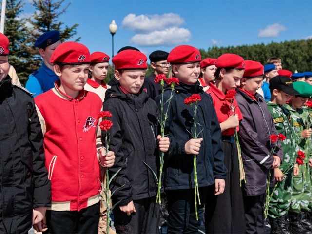 «Мы помним! Мы гордимся!»: мытищинские школьники почтили память героев Великой Отечественной войны